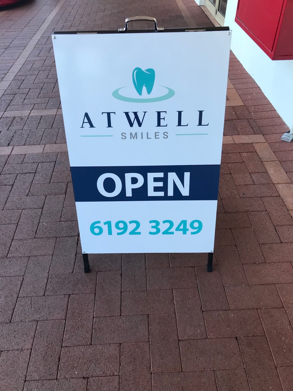 Atwell Smiles Dental - Family Dental Care & Specialist Perth | Stargate Shopping Centre, shop 6/129 Lydon Blvd, Atwell WA 6164, Australia | Phone: (08) 6192 3249