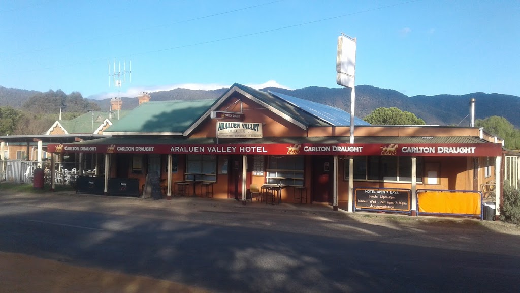 Araluen Valley Hotel | 5943 Araluen Rd, Araluen NSW 2622, Australia | Phone: (02) 4846 4023