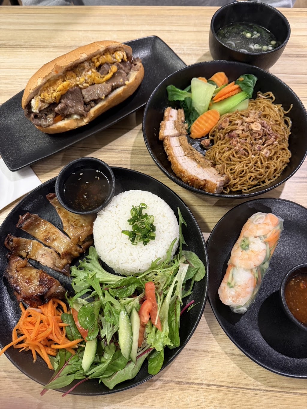 Vsoul Viet Kitchen | 24b/8025 Goulburn Valley Hwy, Kialla VIC 3631, Australia | Phone: 0411 503 137