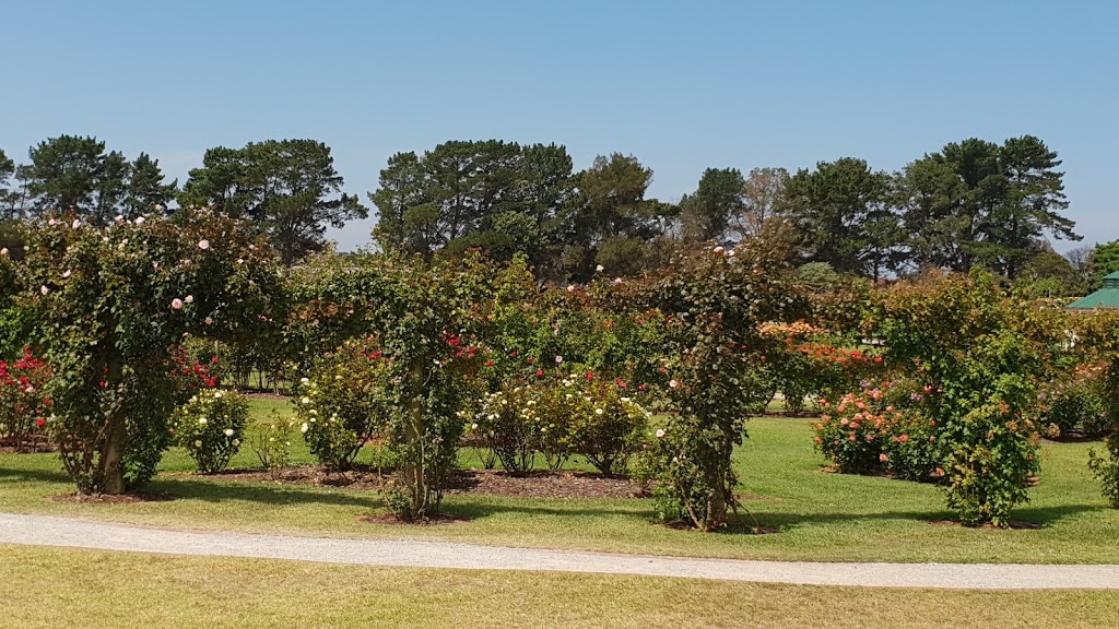 Victoria State Rose Garden | park | Gate 2, K Rd, Werribee South VIC 3030, Australia | 131963 OR +61 131963