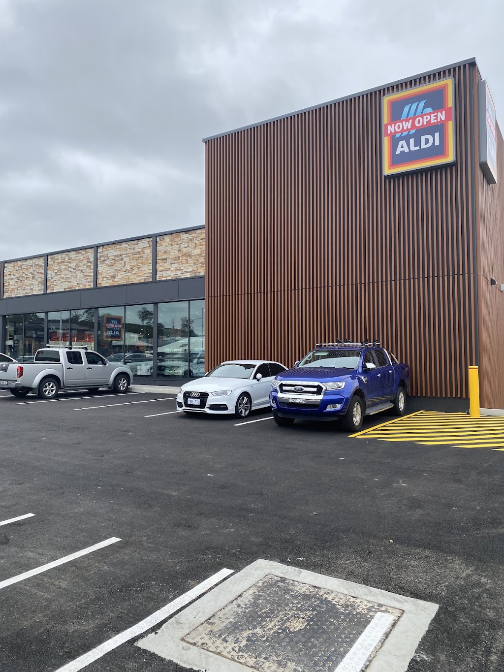 ALDI | 3 Kakadu St, Cobbitty NSW 2570, Australia | Phone: 13 25 34