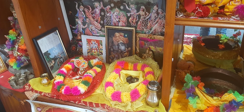 Hindu temple | 17 Beethoven St, Springdale Heights NSW 2641, Australia | Phone: 0469 065 857