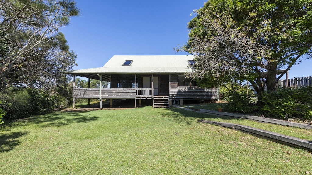 "The Point" Holiday House Angourie | 65 Pacific St, Angourie NSW 2464, Australia | Phone: 0407 461 942
