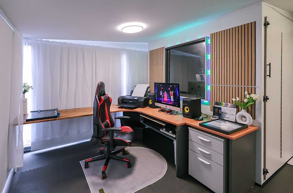 FF MEDIA Photo Studio | 48 Janelle Dr, Maiden Gully VIC 3551, Australia | Phone: 0458 420 636