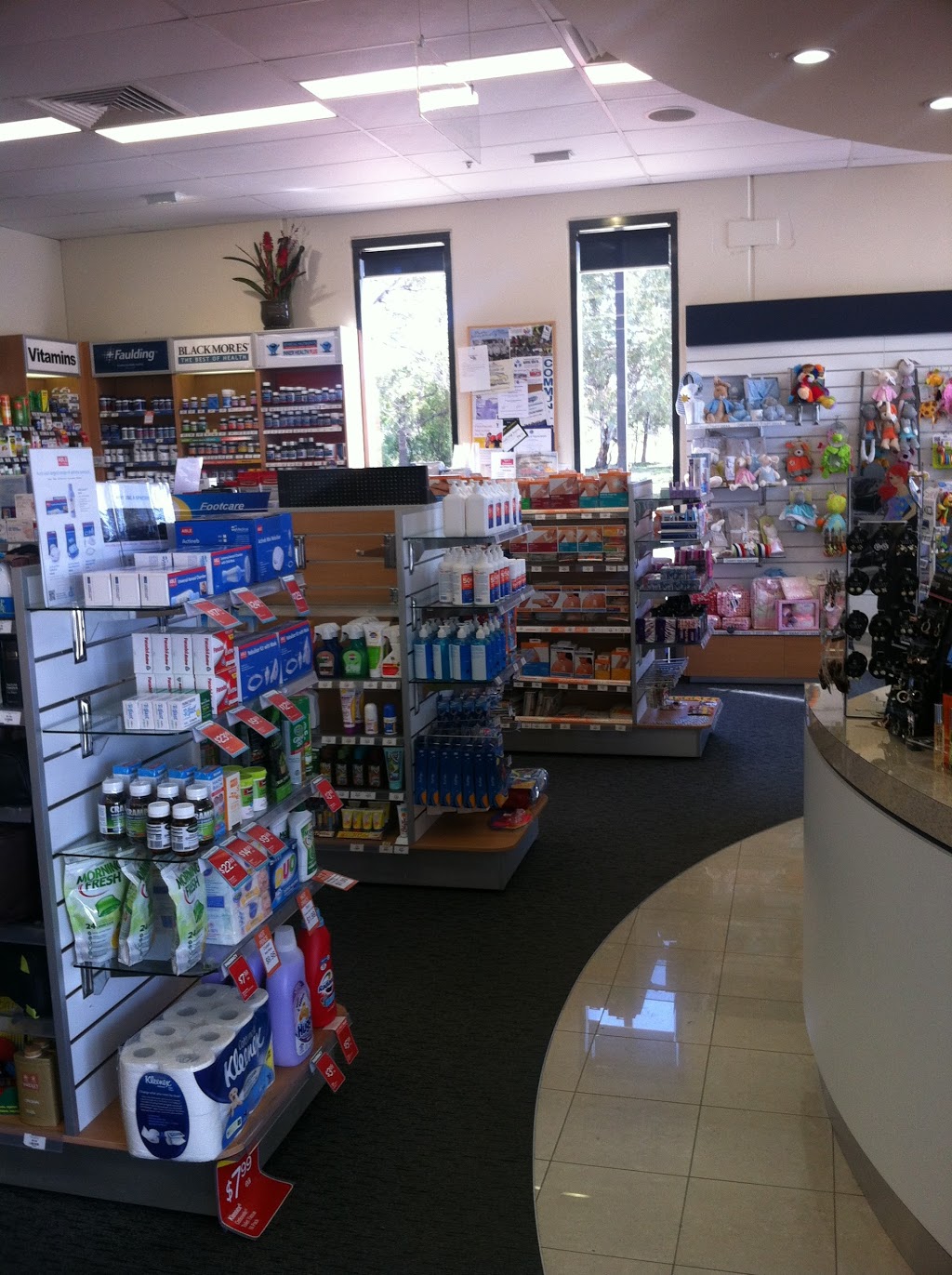 Moama Village Pharmacy | health | 2 Perricoota Rd, Moama NSW 2731, Australia | 0354809555 OR +61 3 5480 9555