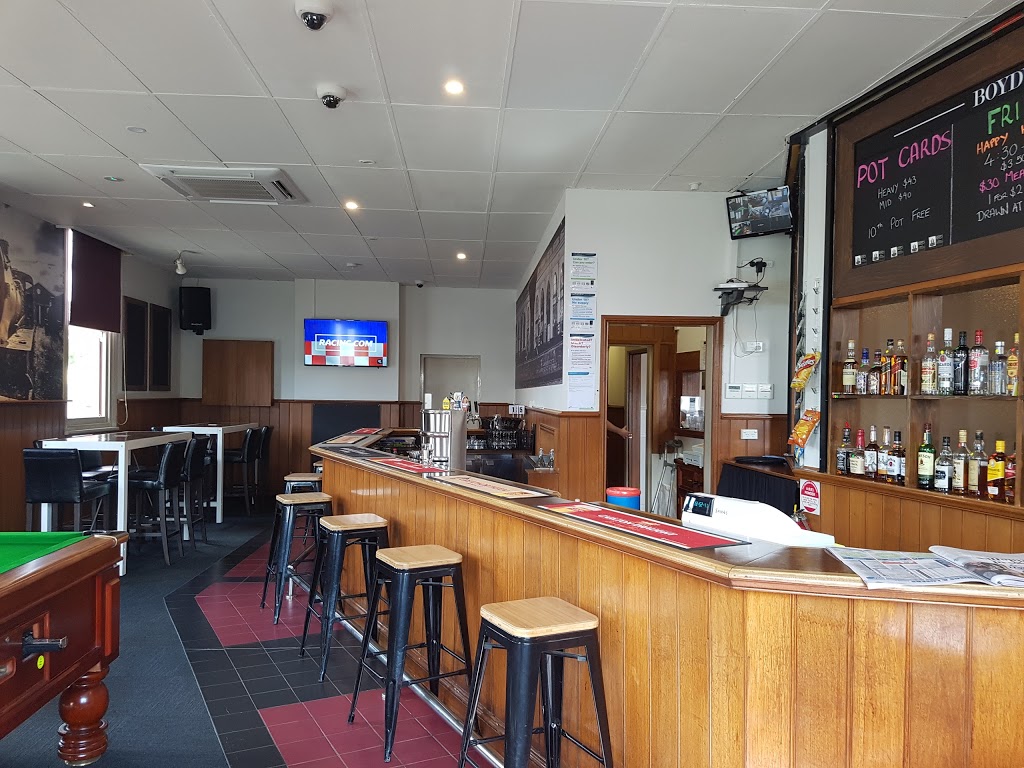 Queens Head Hotel | 146 Humffray St N, Ballarat East VIC 3350, Australia | Phone: (03) 5384 5514