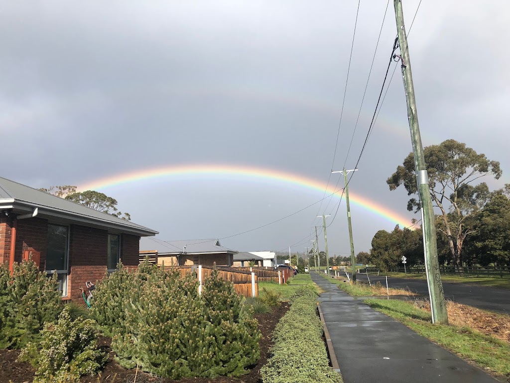 Roches Beach Living | 86 Mannata St, Lauderdale TAS 7021, Australia | Phone: (03) 6239 3516