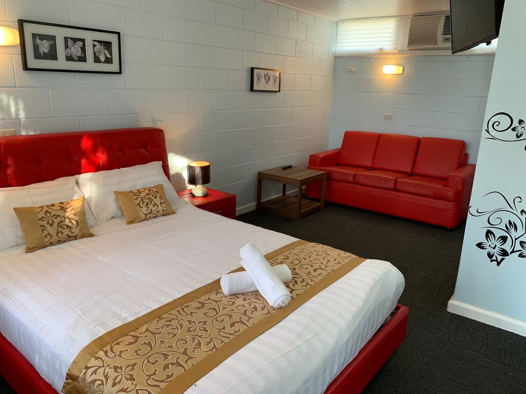 Albion Hotel Motel - Finley | 155-161 Murray St, Finley NSW 2713, Australia | Phone: 0411 585 200