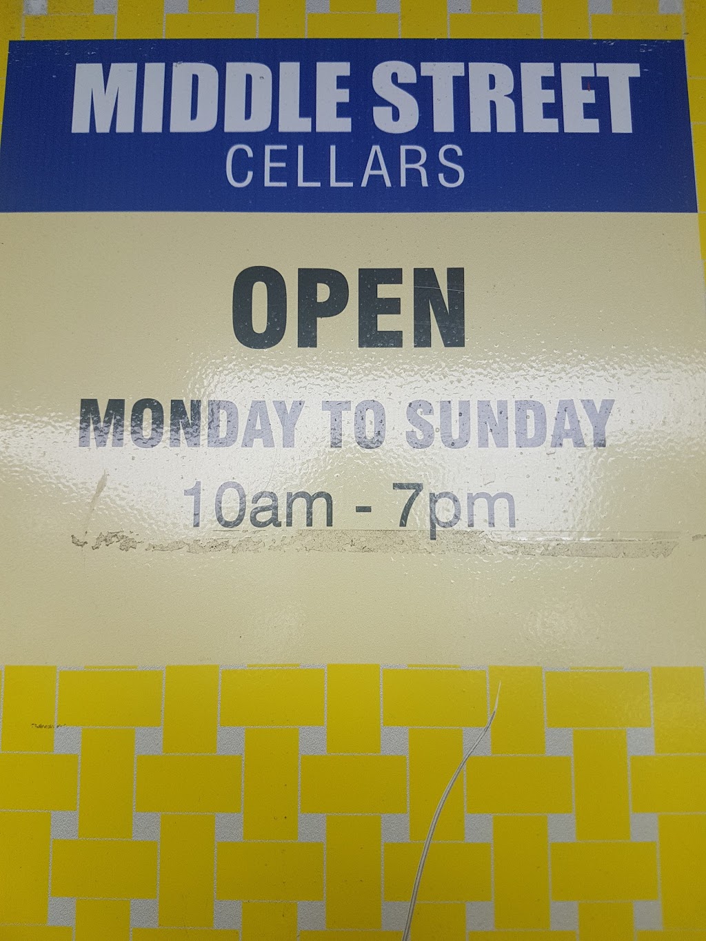 Cellars Bottlemart | 7/44 Middle St, Chinchilla QLD 4413, Australia | Phone: (07) 4669 1828