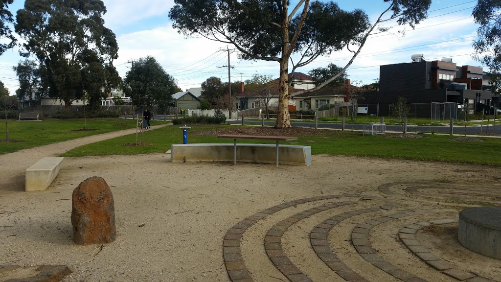 Suffolk Triangle Park | park | Maidstone VIC 3012, Australia