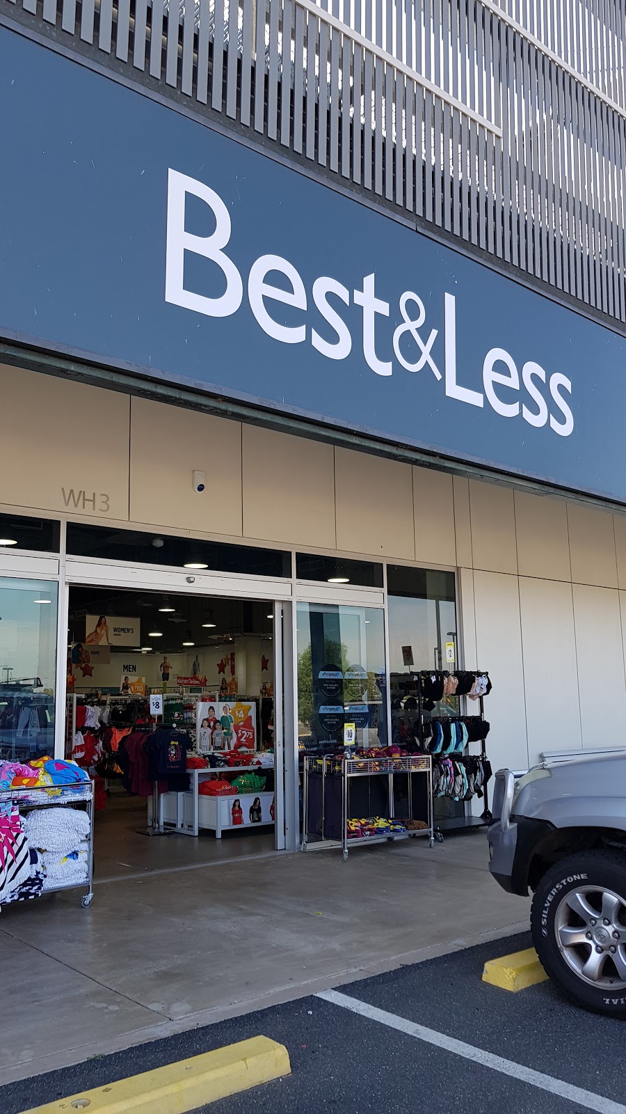 Best&Less | clothing store | Cnr Condenwarra Road &, Capricorn Highway, Emerald QLD 4720, Australia | 0749823686 OR +61 7 4982 3686