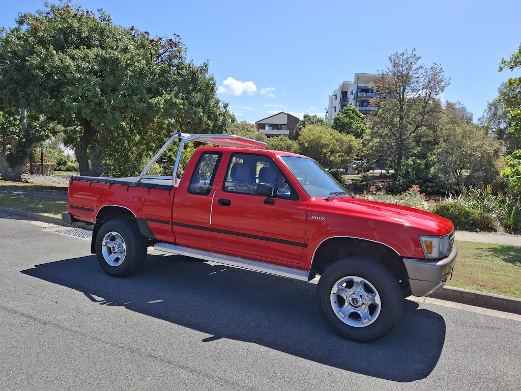 OLD SKOOL MOBILE CAR WASH & DETAILING | 12 Calendula Ct, Regency Downs QLD 4341, Australia | Phone: 0434 992 845