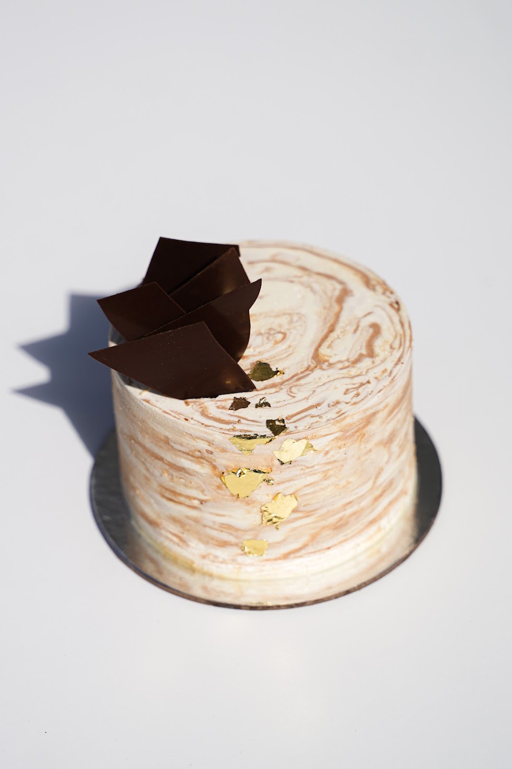 Darvella Patisserie | Shop 1/37 Oxford St, Bulimba QLD 4171, Australia | Phone: (07) 3902 0360