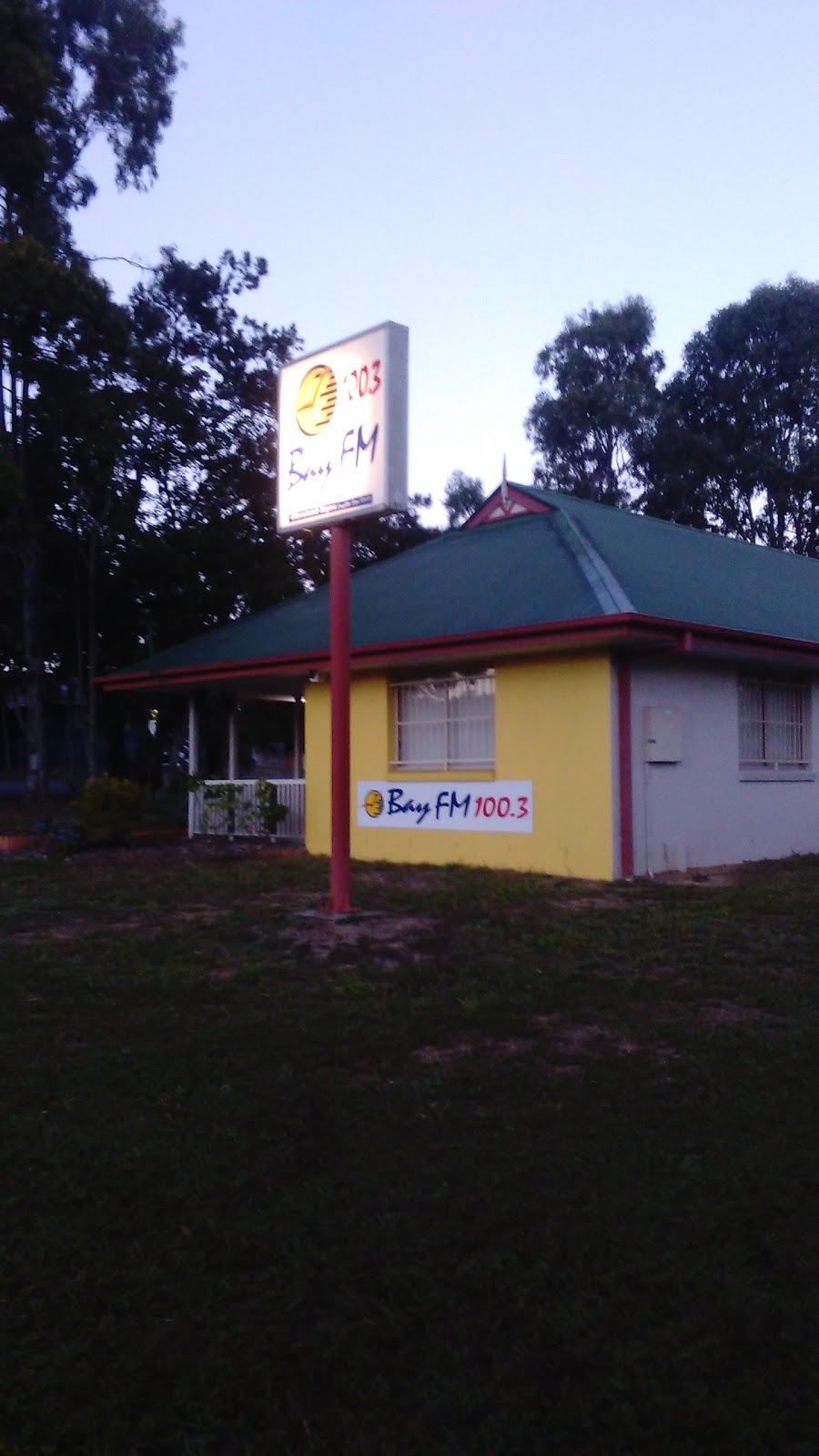 BAY-FM | 95 Cleveland Redland Bay Road, Thornlands QLD 4164, Australia | Phone: (07) 3821 0022