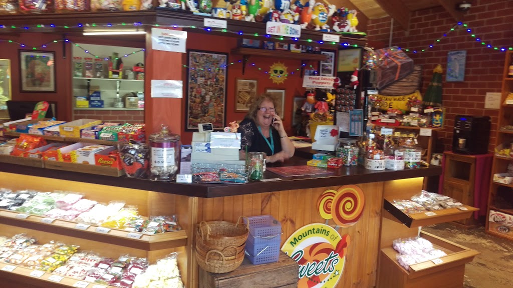 Mountains Of Sweets & Souvenirs | Unit 8/47-53 Olinda-Monbulk Rd, Olinda VIC 3788, Australia | Phone: (03) 9751 1731