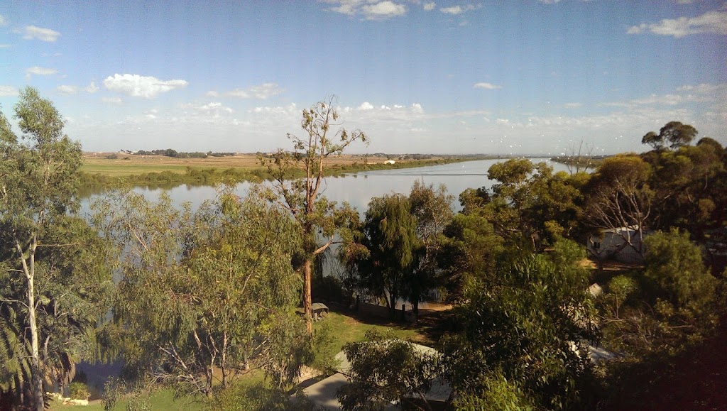 Holiday on Murray |  | 114 Princes Hwy, Tailem Bend SA 5260, Australia | 0408571171 OR +61 408 571 171