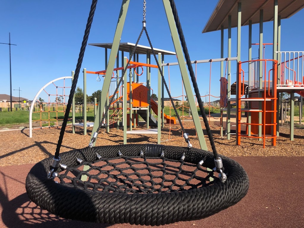 Parklea Playground | 30 Murray Rd, Thornhill Park VIC 3335, Australia