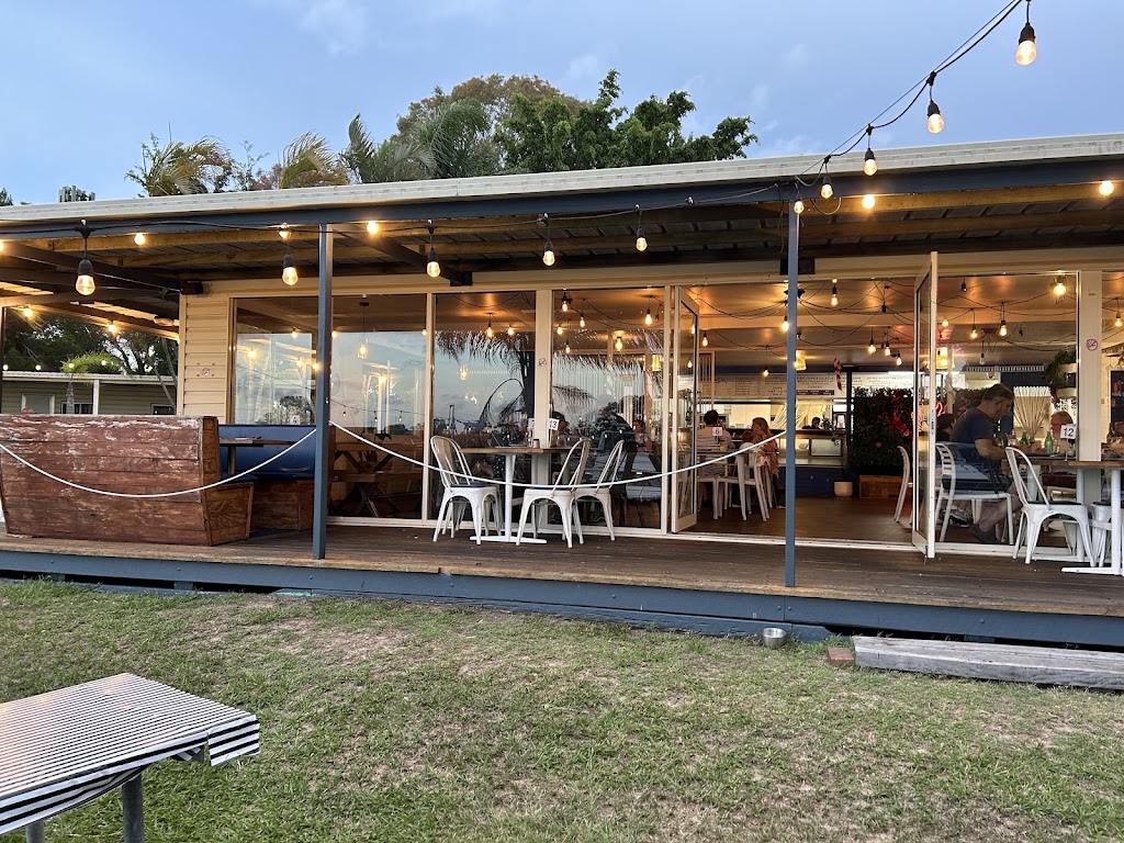 The Flames Seafood & Modern Indian | 1/109 Landsborough Ave, Scarborough QLD 4020, Australia | Phone: (07) 2114 7320