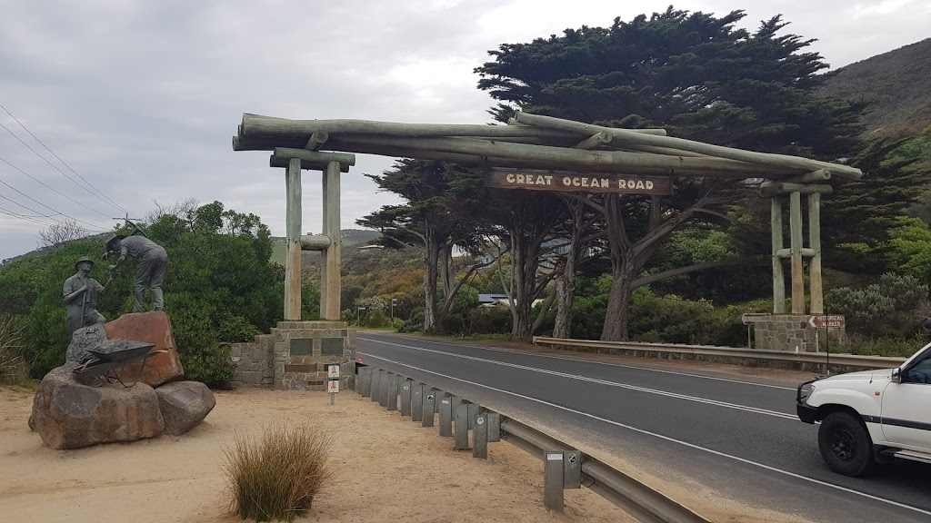 Great Ocean Road Visitor Information Centre | travel agency | 100 Great Ocean Rd, Apollo Bay VIC 3233, Australia | 1300689297 OR +61 1300 689 297