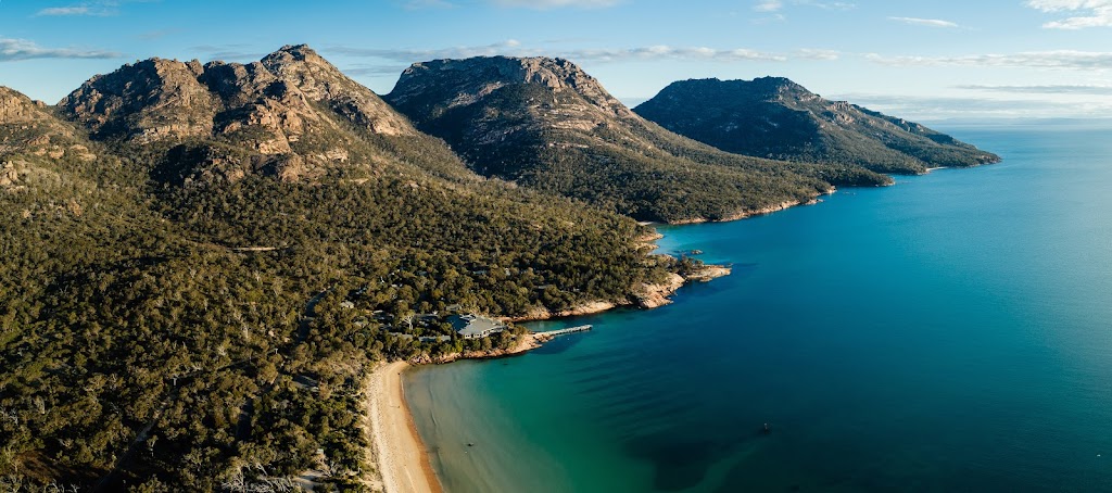 The Bay Restaurant | restaurant | Freycinet National Park, Coles Bay Rd, Coles Bay TAS 7215, Australia | 0362567222 OR +61 3 6256 7222