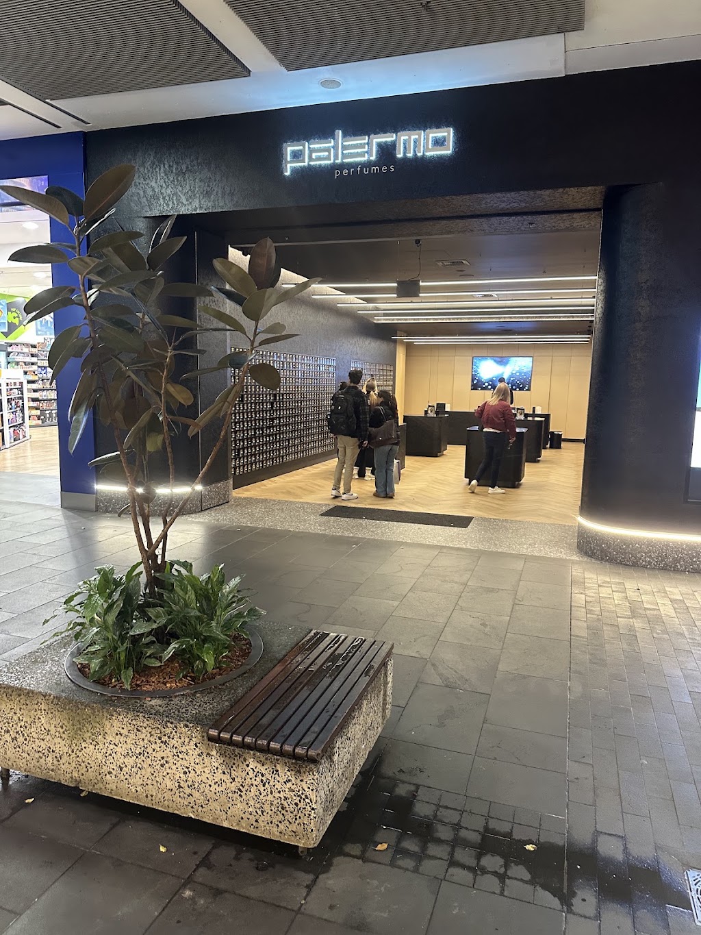 Palermo Perfumes Rouse Hill | Shop GR025, Rouse Hill Town Centre, Cnr Windsor Road, and, White Hart Dr, Rouse Hill NSW 2155, Australia | Phone: (03) 9088 6677