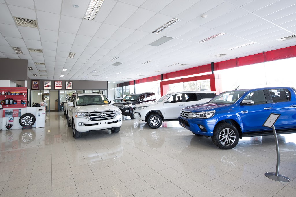 Swan Hill Toyota | car dealer | 5646 Murray Valley Hwy, Swan Hill VIC 3585, Australia | 0350332800 OR +61 3 5033 2800