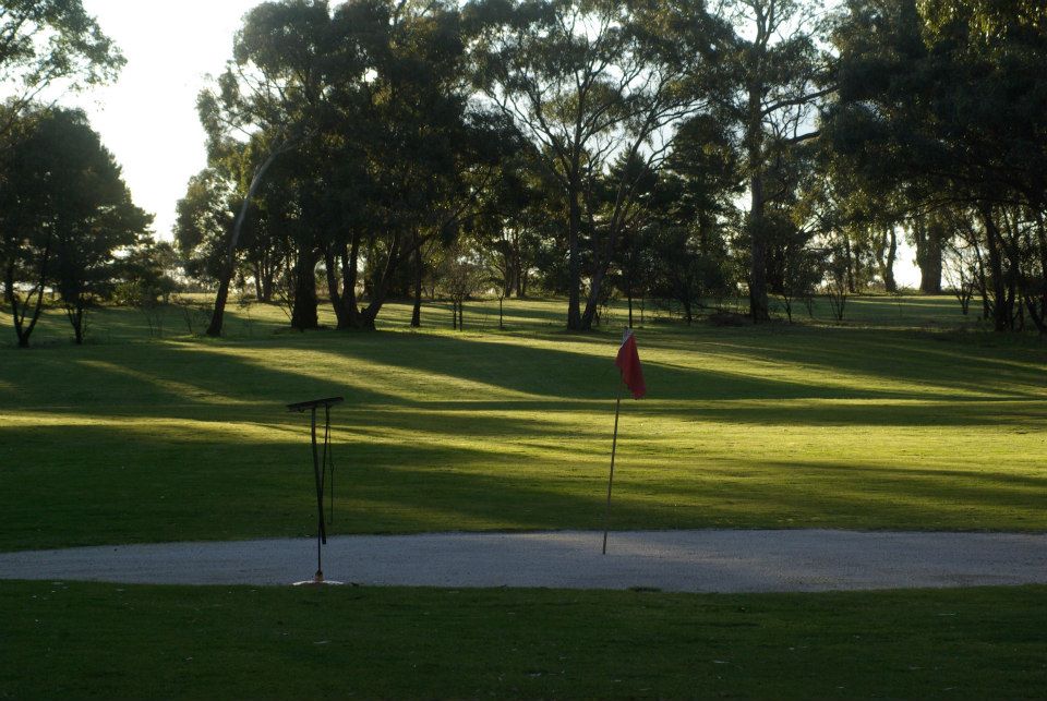 Clunes Golf Club |  | 65 Golf Course Rd, Clunes VIC 3370, Australia | 0353453499 OR +61 3 5345 3499