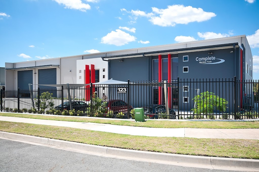 Clarkes Design & Construct | general contractor | 1/19 Harrington St, Arundel QLD 4214, Australia | 1300112511 OR +61 1300 112 511