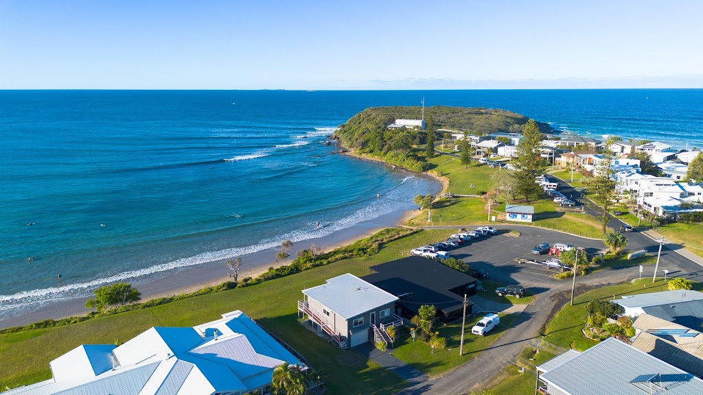 Salastraf - Exclusive Beachfront Accommodation | 4 First Ave, Arrawarra Headland NSW 2456, Australia | Phone: (02) 6654 1148