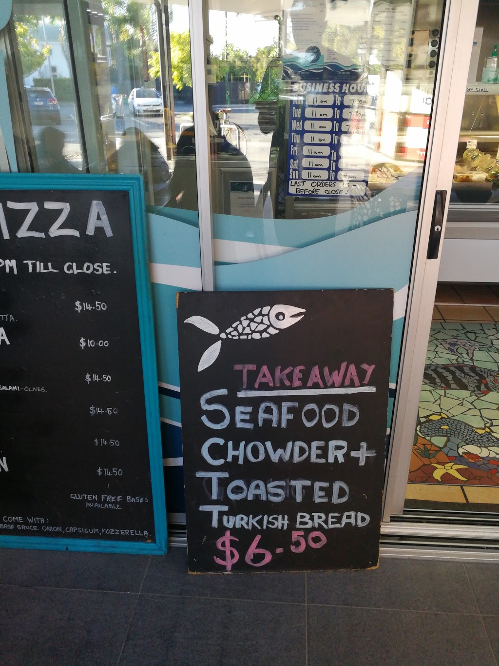 Mr Fish | meal takeaway | 2 Quamby Pl, Noosa Heads QLD 4567, Australia | 0754553741 OR +61 7 5455 3741