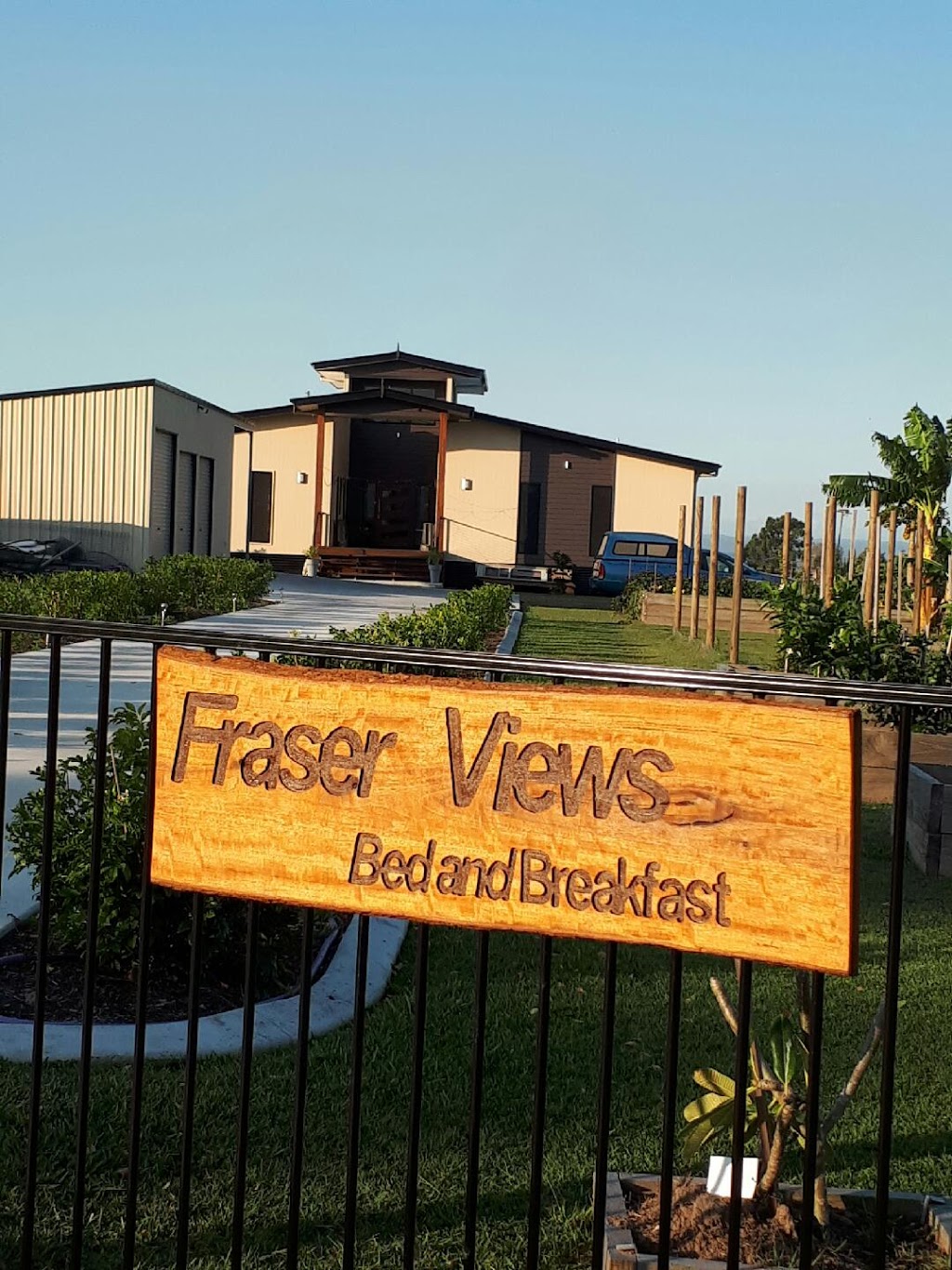 Fraser Views bed and Breakfast | lodging | 69 Seafarer Dr, River Heads QLD 4655, Australia | 0439395157 OR +61 439 395 157