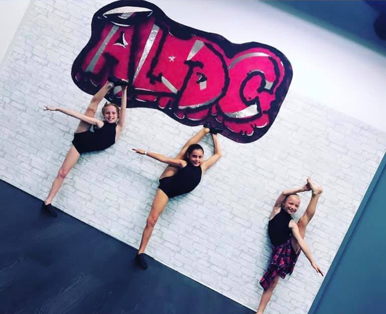 Ashleigh Lee Dance Company | 1 Mudgeeraba Rd, Worongary QLD 4213, Australia | Phone: 0426 689 888