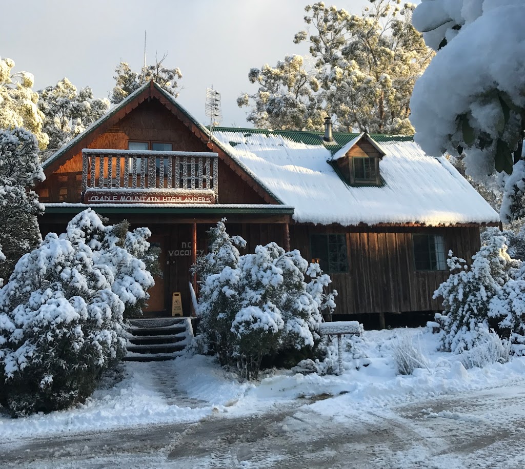 Cradle Mountain Highlander Cottages | 3876 Cradle Mountain Rd, Cradle Mountain TAS 7306, Australia | Phone: (03) 6492 1116