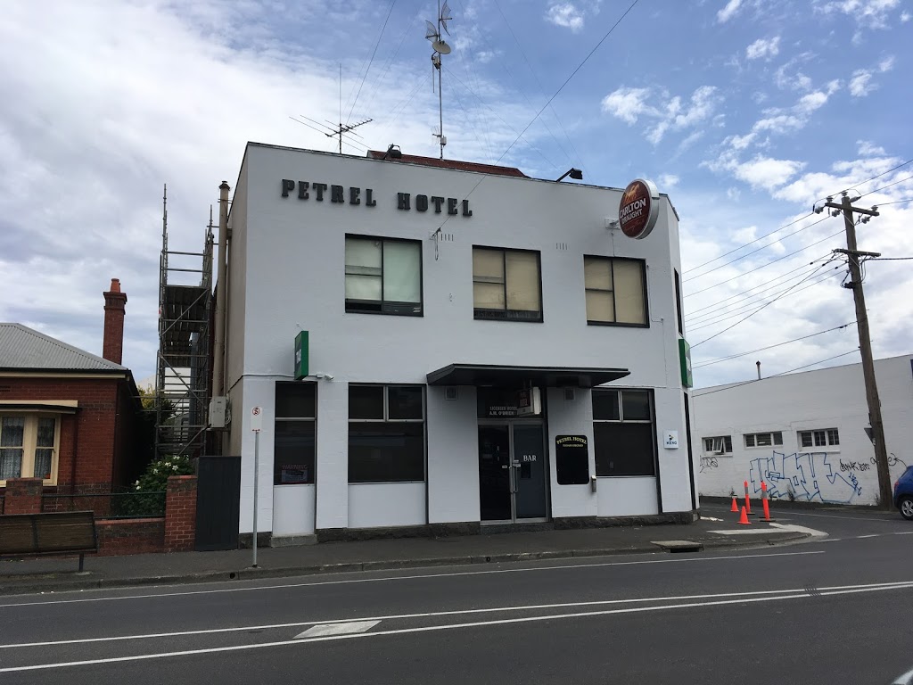 Petrel Hotel | lodging | 81 Pakington St, Geelong West VIC 3218, Australia | 0352291151 OR +61 3 5229 1151