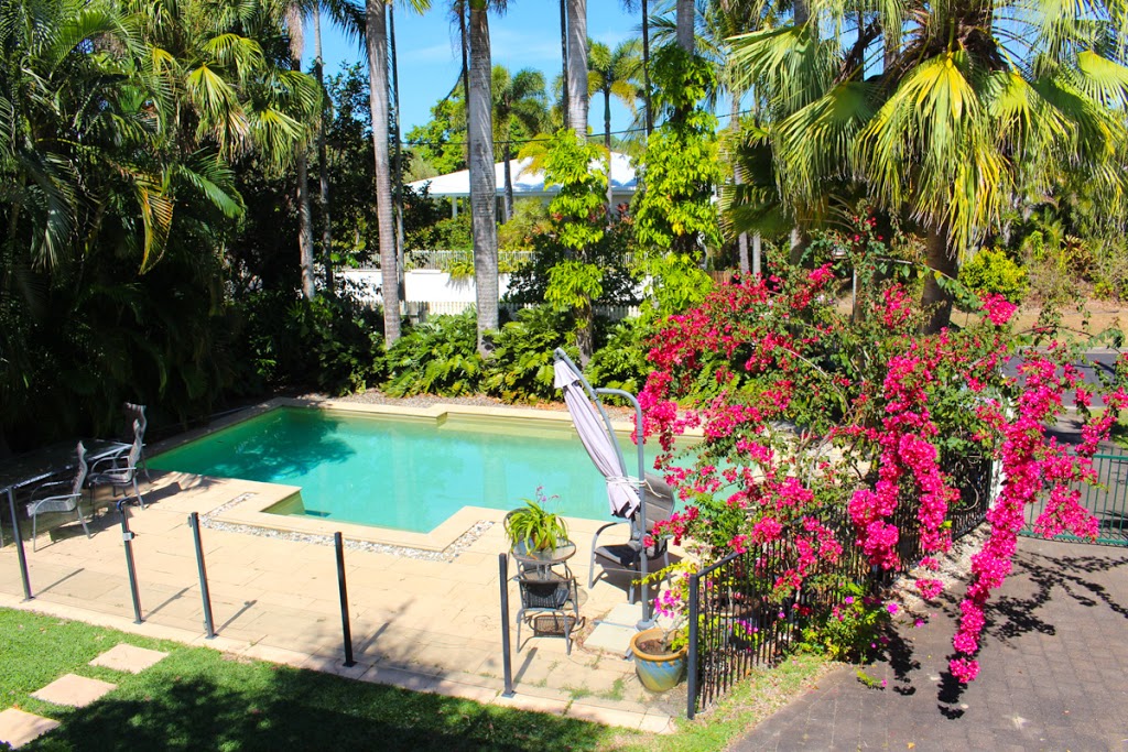 Palm Cove Beach - Home Among the Palms | lodging | 31 Thais St, Palm Cove QLD 4879, Australia