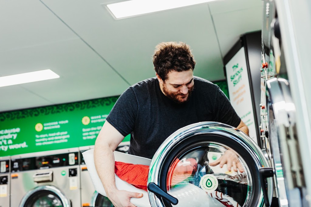 Threefolds Laundromat | 2/4 Gross St, Carrington NSW 2294, Australia | Phone: 0476 144 164