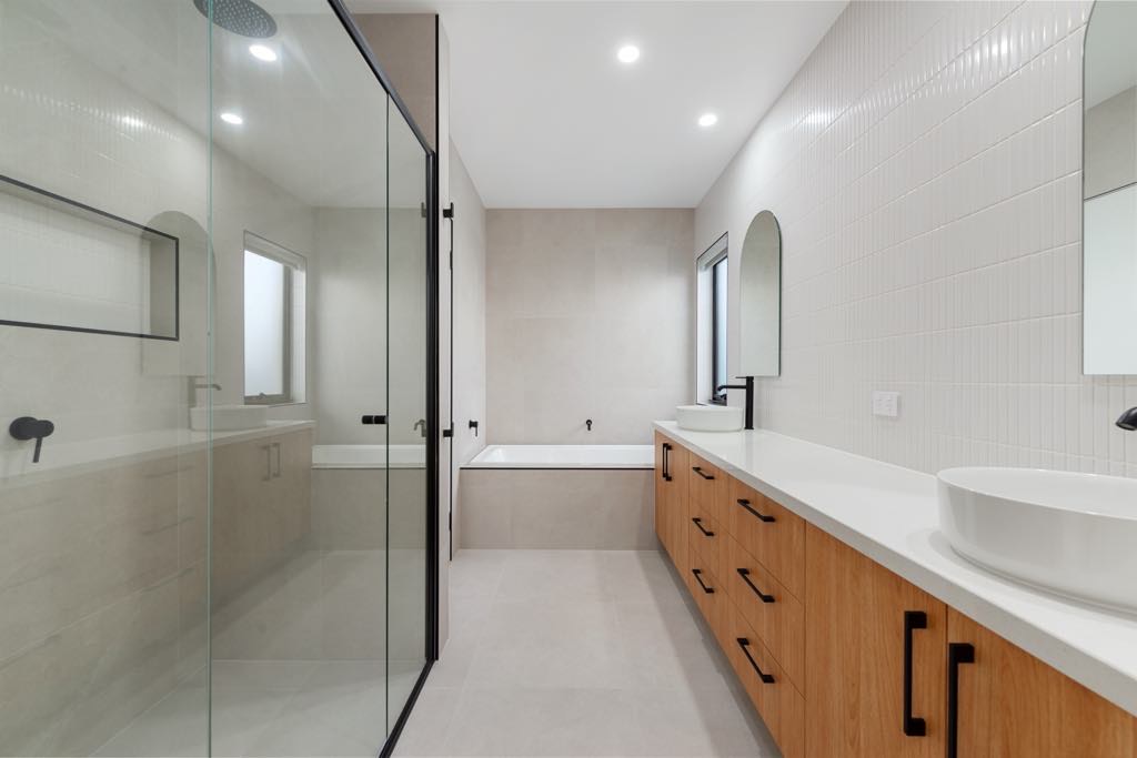 Calibre Built Homes | Unit 2/6/16 Rocla Rd, Traralgon East VIC 3844, Australia | Phone: 0421 832 553