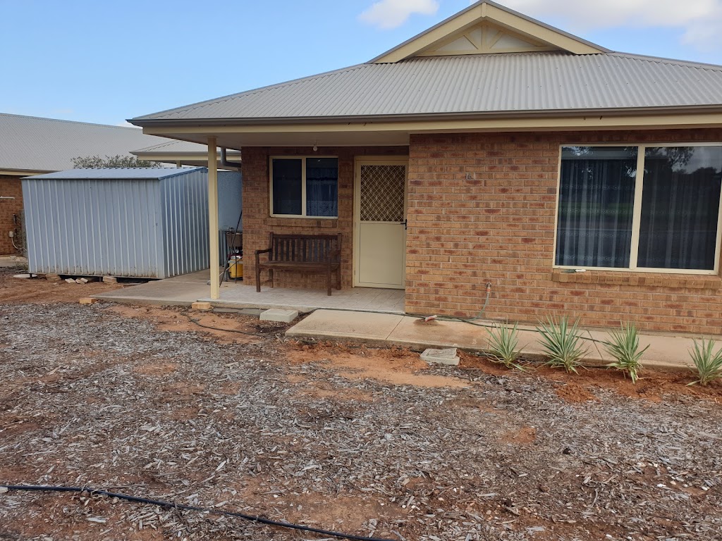 EP Dogs Boarding kennel | 4 Proper Bay Rd, Port Lincoln SA 5606, Australia | Phone: 0427 826 687