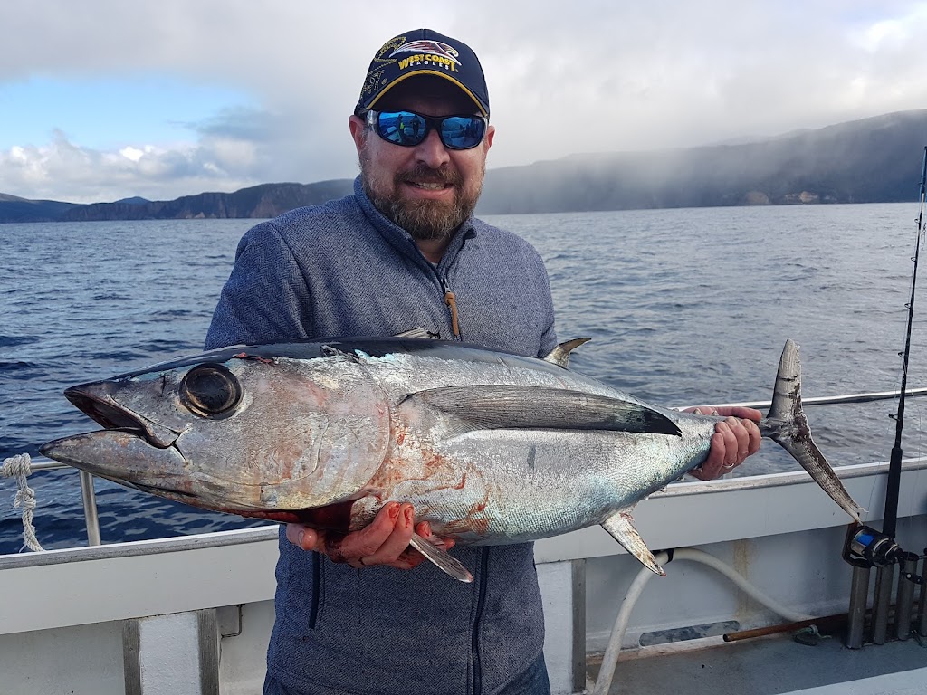 Doongara Fishing & Charters | 29 Tasmans Arch Rd, Eaglehawk Neck TAS 7179, Australia | Phone: (03) 6250 3350