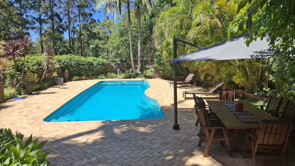 Tropical Hideaway Cottage | 27A Tropic Gardens Dr, Smiths Lake NSW 2428, Australia | Phone: 0422 428 615