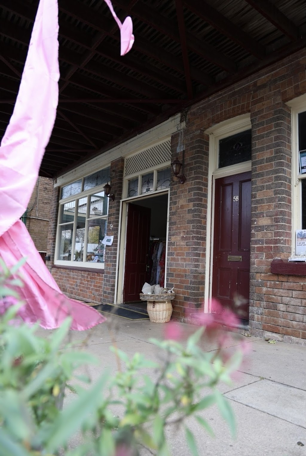 Hive Grove | 5A Pym St, Millthorpe NSW 2798, Australia | Phone: 0448 897 778