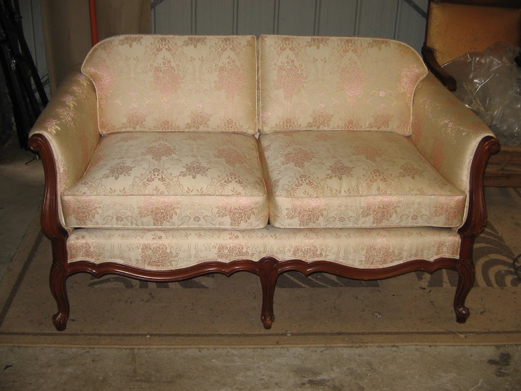 Fine Finish Upholstery | furniture store | 25 Wickhams Rd, Launching Place VIC 3139, Australia | 0359646907 OR +61 3 5964 6907