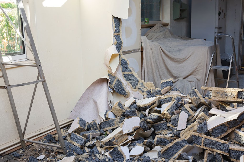Noosa Demolition | general contractor | 39 Eumundi Rd, Noosaville QLD 4566, Australia | 0418989463 OR +61 418 989 463