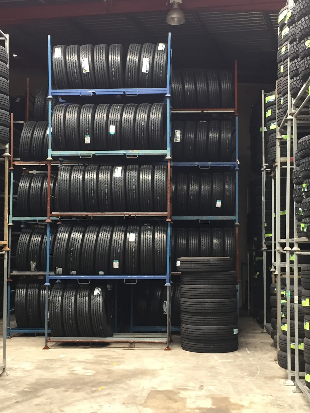 Freedom Tyres | storage | 199 Hassall St, Wetherill Park NSW 2164, Australia | 1800423188 OR +61 1800 423 188