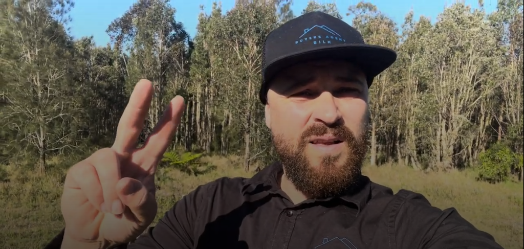 Buyers Agent Silk | Rockpool Ave, Sandy Beach NSW 2456, Australia | Phone: 0488 647 455