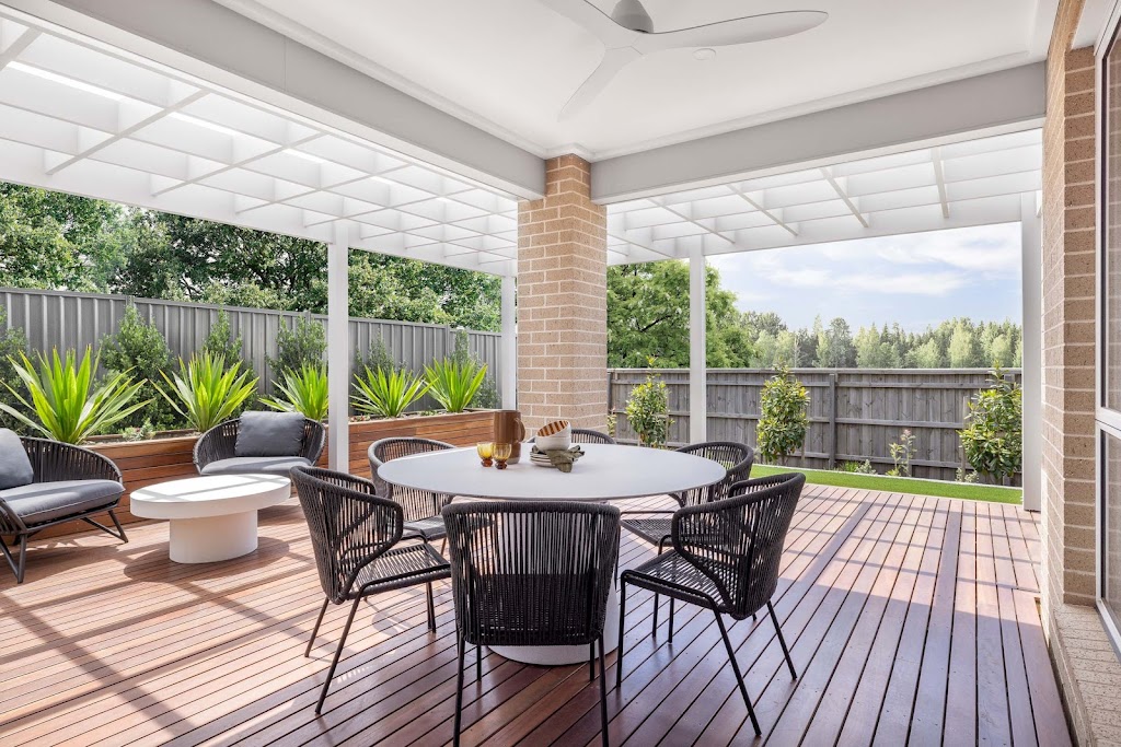 Simonds Averley Display Home - Nar Nar Goon | 60 Apsley Pkwy, Nar Nar Goon North VIC 3812, Australia | Phone: 0431 205 952
