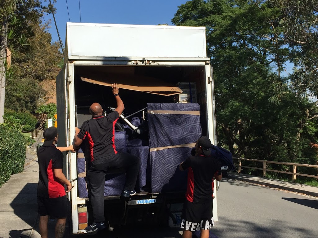 Red Fox Removals | 11 Cook St, Forestville NSW 2087, Australia | Phone: 0449 574 949