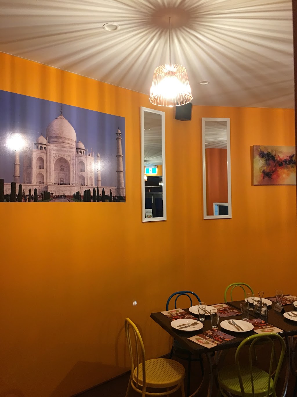 Fast n Fusion curry house Indian Restaurant | restaurant | 5/2 Captiva Approach, Butler WA 6036, Australia | 0450309878 OR +61 450 309 878