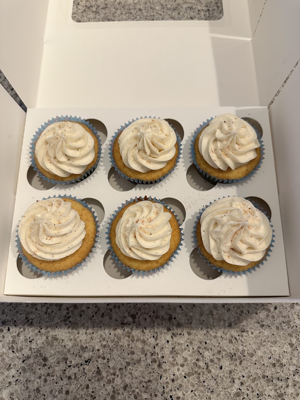 Sweet Sierra Cupcakes | 19 Richardson Pl, Glenmore Park NSW 2745, Australia | Phone: 0402 247 630