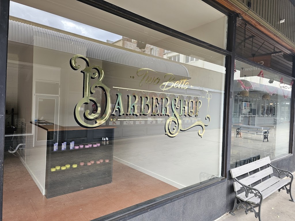 Two Betts Barbershop | 5 Coliseum Walk, Ballarat Central VIC 3350, Australia | Phone: 0491 172 825